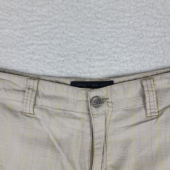 Oakley Shorts Mens 36 Beige Tan Brown Yellow Plaid 10" Inseam Casual Golf Chino - Picture 3 of 14